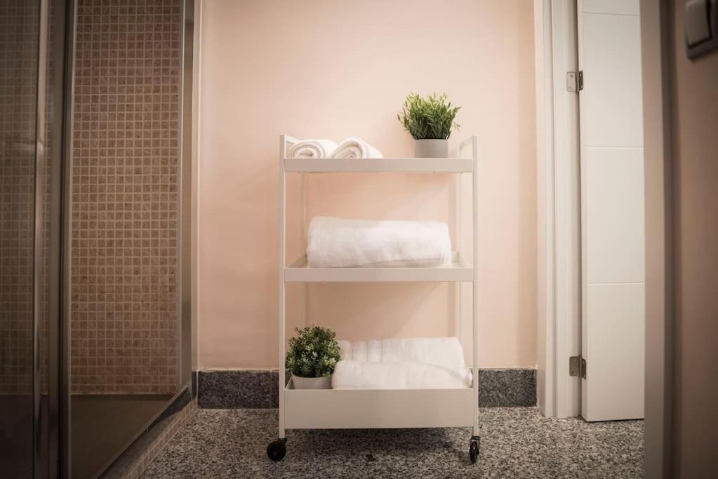 Apartamento En Centro Historico Con Patio Romano San Lorenzo de El Escorial Zewnętrze zdjęcie
