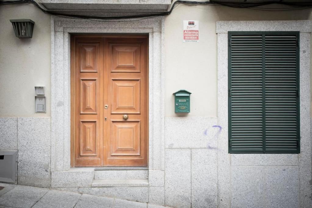 Apartamento En Centro Historico Con Patio Romano San Lorenzo de El Escorial Zewnętrze zdjęcie
